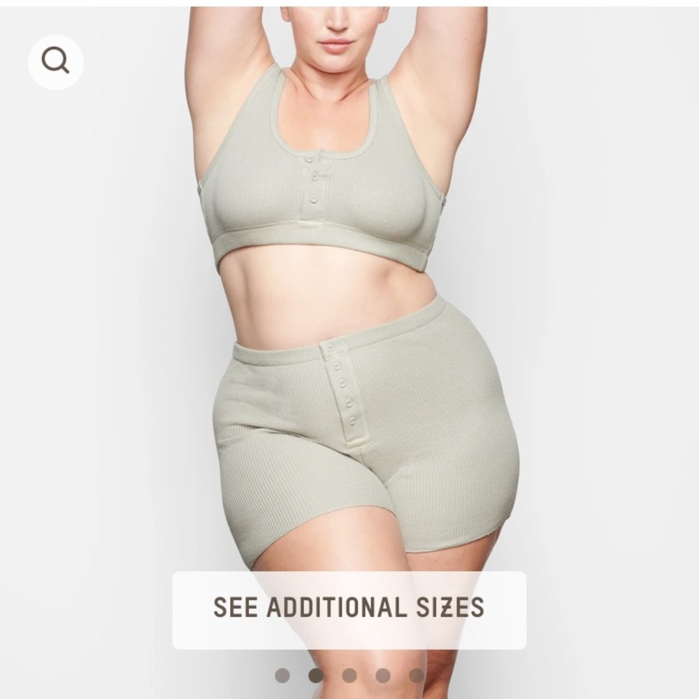 EUC Skims ribbed bralette large